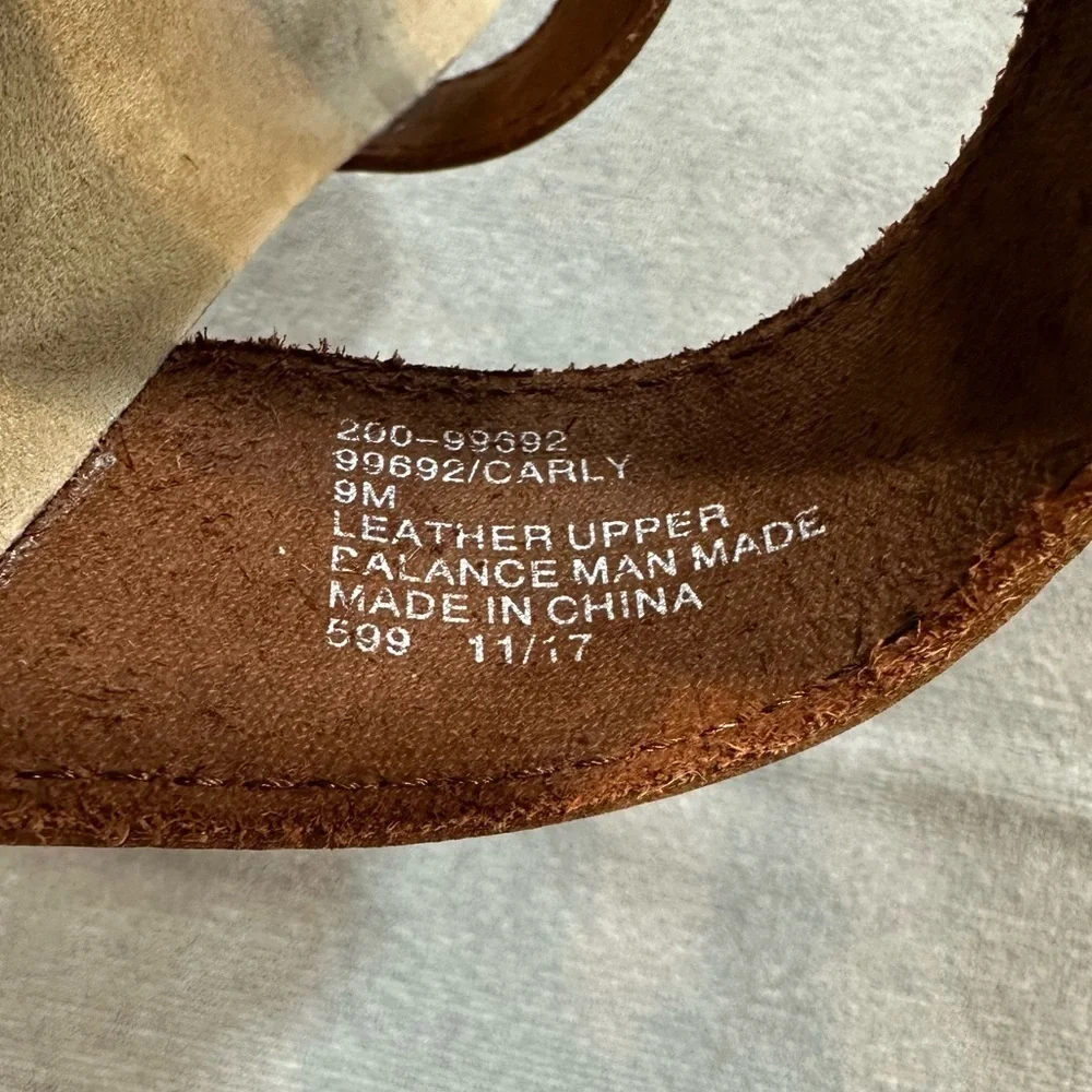 White Mountain Carly Footbed Sandal - Size 9